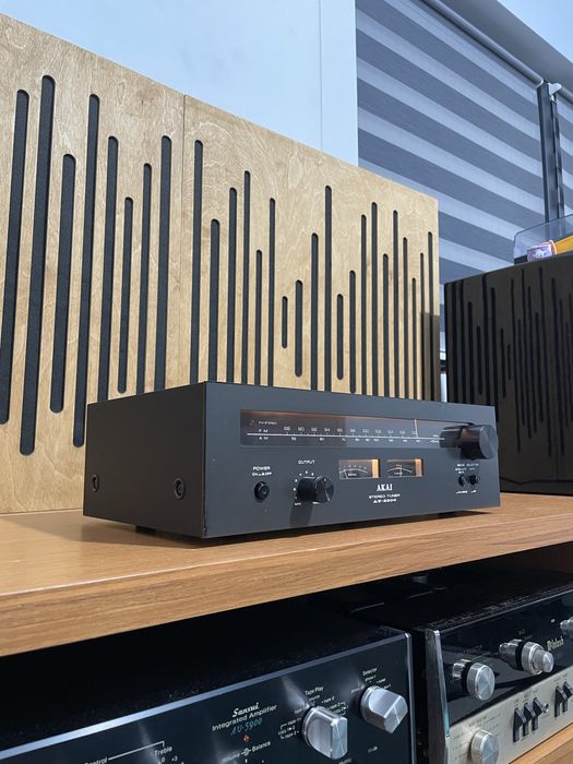 Tuner akai AT 2200