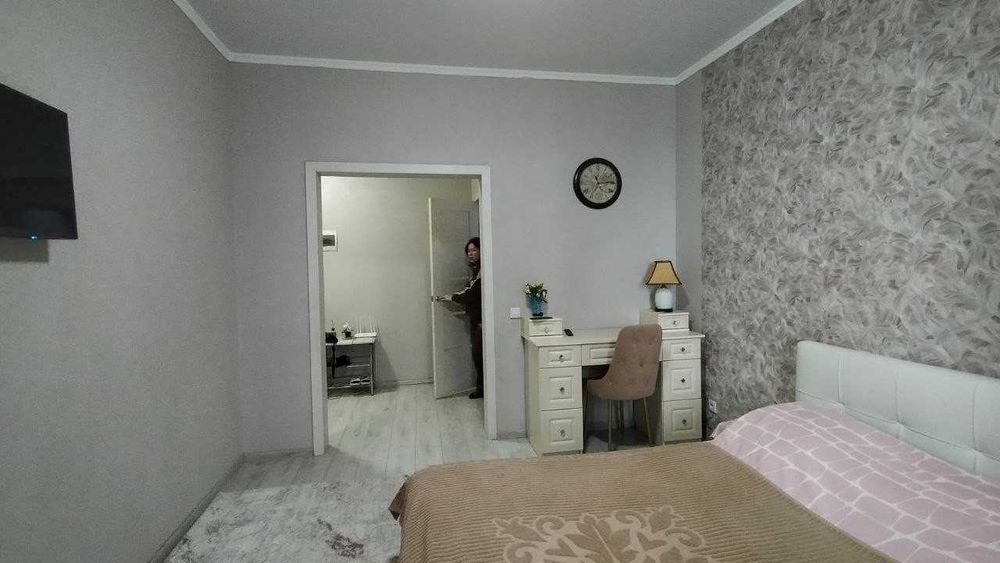 Однокомнатная Центр 2016 года 42 кв.м