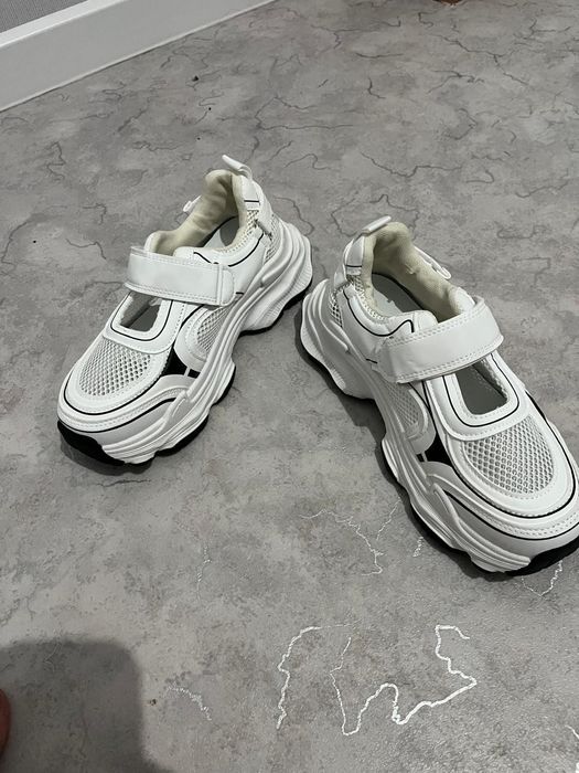 Продам Кросовки 39размер