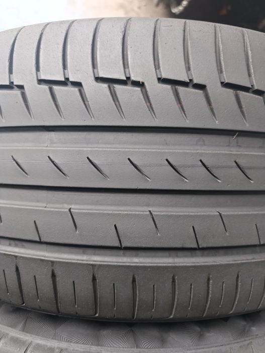 Anvelope de vara 235 40 19 Continental