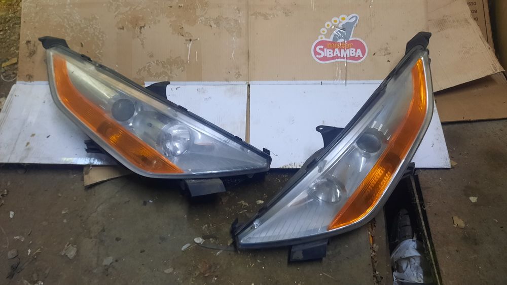 Tata Aria minivan - оригинални фарове