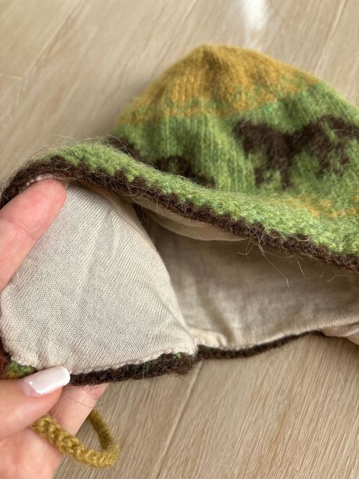 Vând căciuli pentru copii, din lana