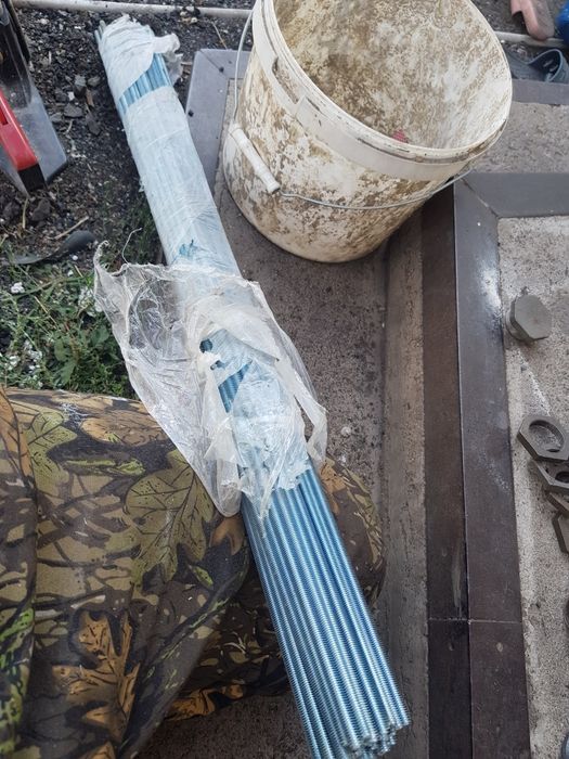 Продам шпильки б,у