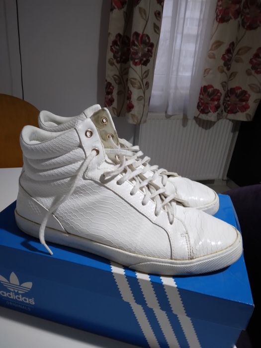 Adidasi Albi Zara