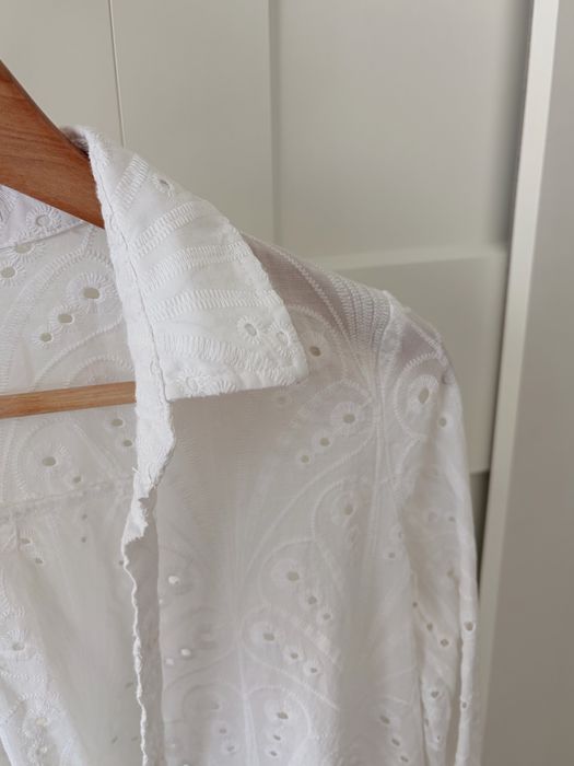 Бяла дамска риза с рязана дантела
