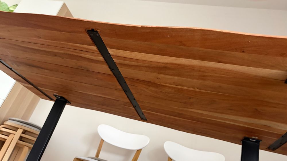 Маса дъб масив, метални крака