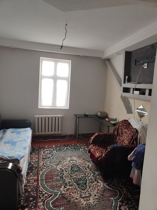 Продаю дом 7,5 соток в Тошкенская область  Туя бугуз