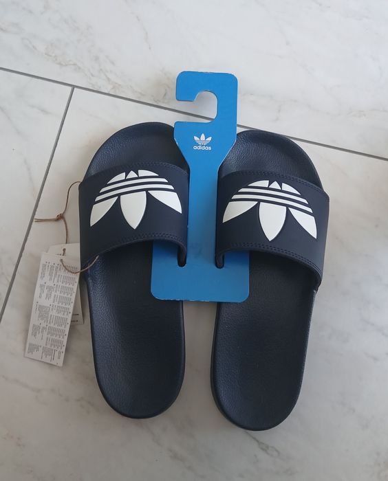 Slapi     adidas