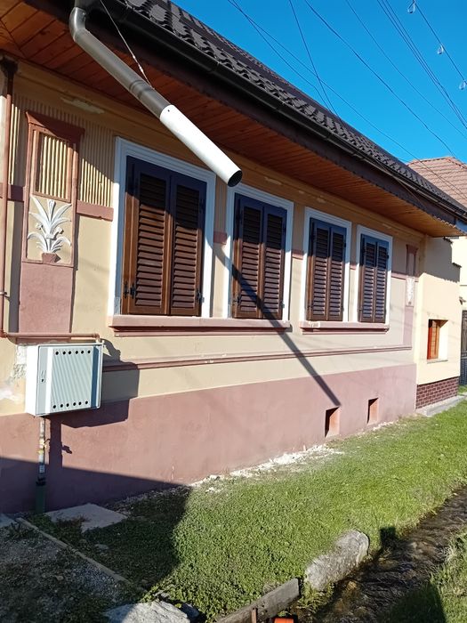 Uși exterior, interior și geamuri