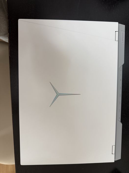 Lenovo Legion 5 Pro 16” – Ryzen 7 5800H – RTX 3070 – 32GB RAM – DEFECT