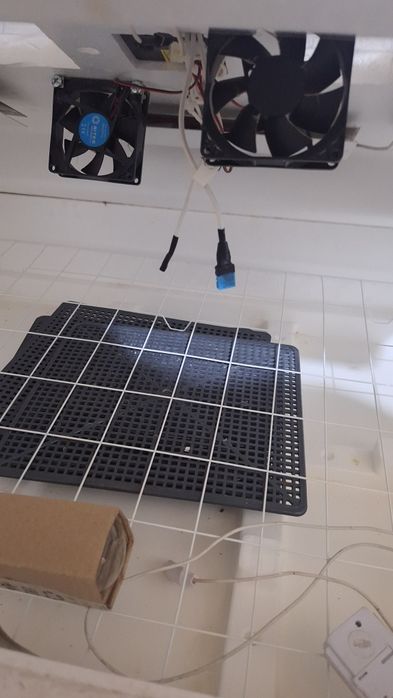 Инкубатор несушка