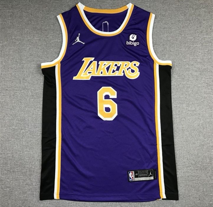 Maieuri de baschet cu LeBron James