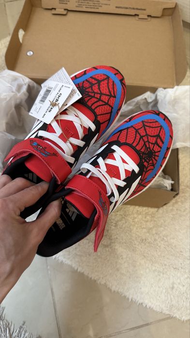 Детски маратонки Adidas Spiderman