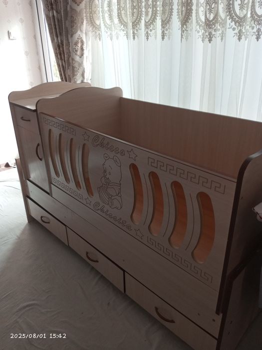 Detskiy karavat srochna sotiladi