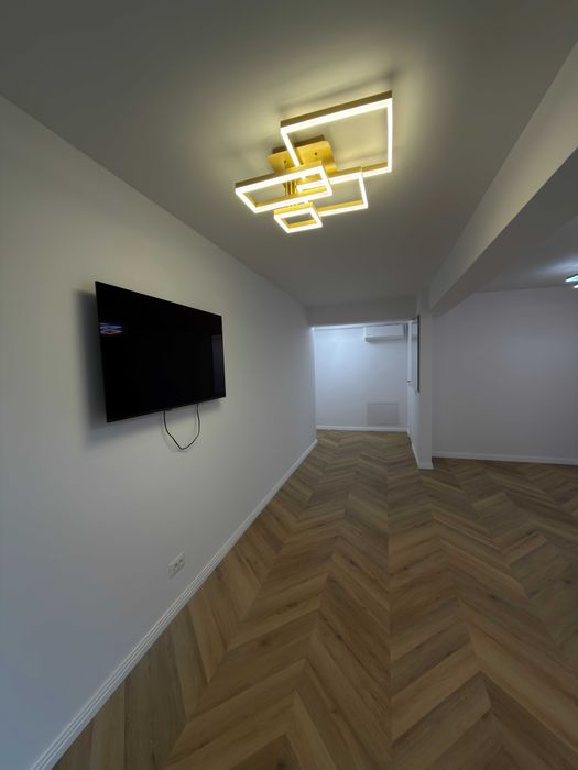 Apartament premium cu 2 camere decomandate, parcare și boxă incluse – zonă centrală, Suceava (str. Nicolae Titulescu)