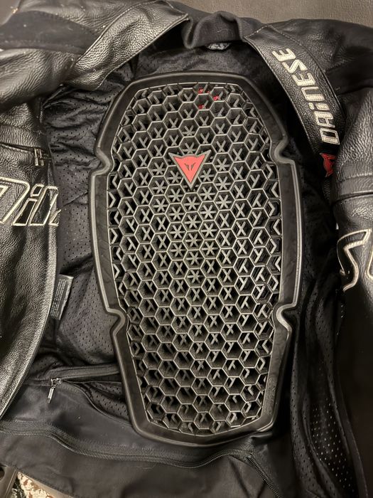 Costum Dainese marimea 52