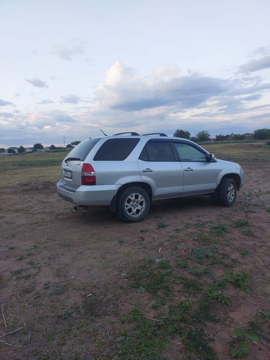 Акура МДХ (хонда)