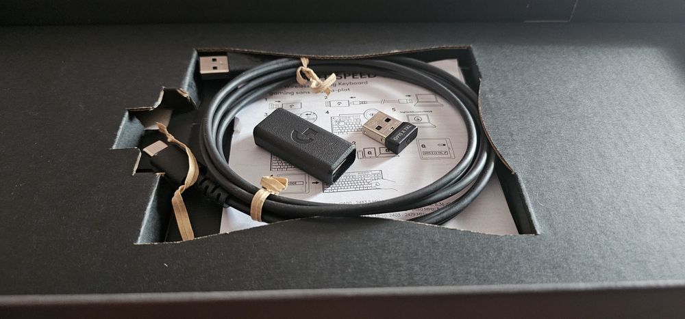 Logitech G915 X LIGHTSPEED TKL Tactile Brown – като нова