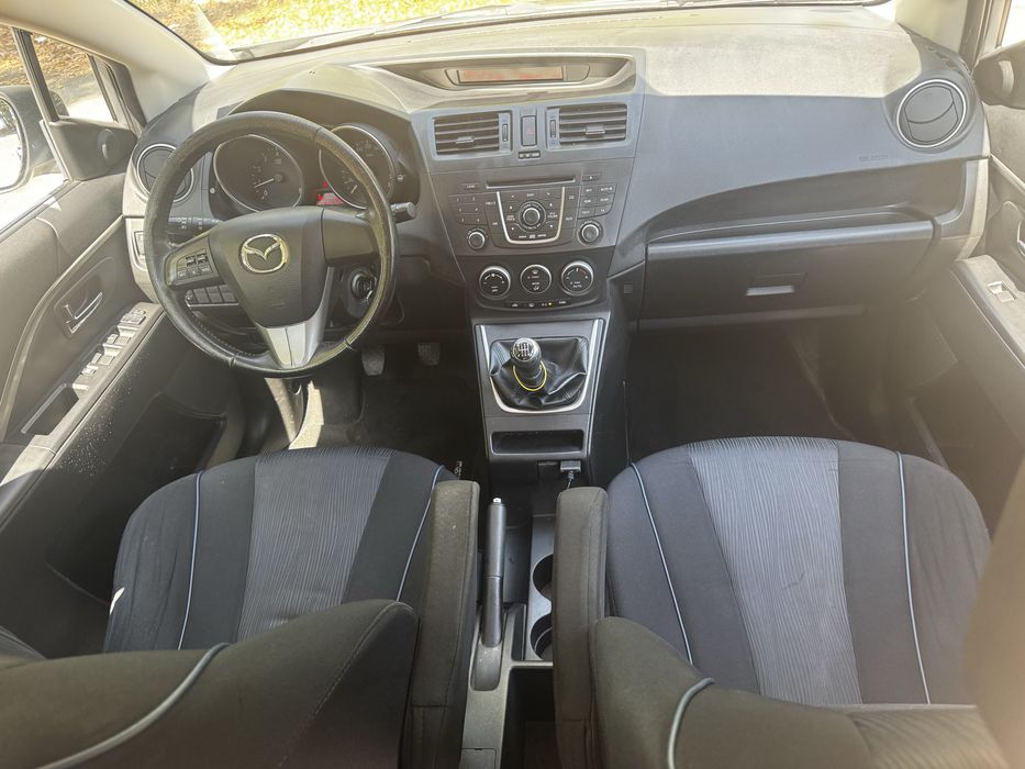 Mazda 5 din 2011 -facelitf- 7 locuri, motor 1.8 benzina (cel mai fiabil) euro 5 stare foarte buna (nu zafira, sharan, lodgy)