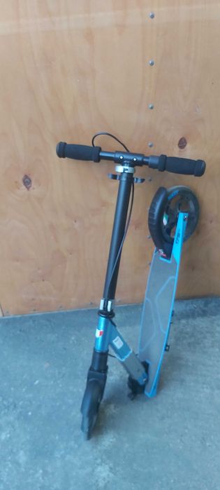 Продам самокат "Roces"