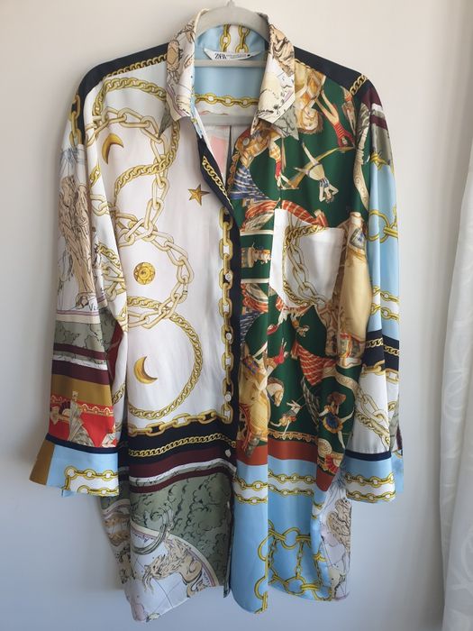 Дамска риза Zara – сатенирана, с луксозен принт