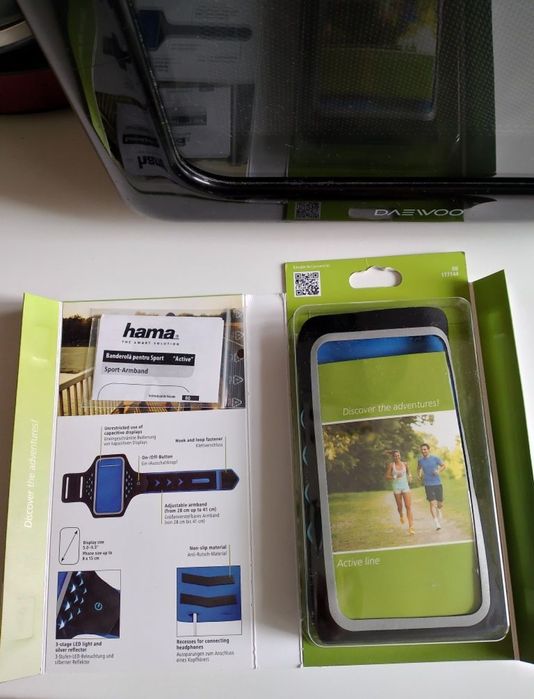 Vând husa alergare pentru telefon,5.5" cu funcție Smart,noua, calitate