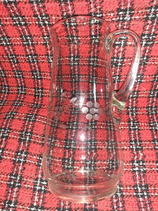 Гравирана кана за вино