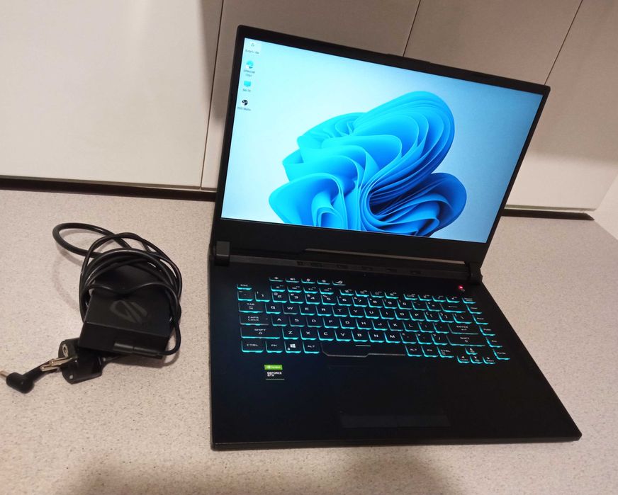 Laptop INTEL I7 GAMING EXTREM ASUS ROG STRIX placa video NVIDIA memorie 16GB ecran 15.6 inch SSD Nvme Windows 11