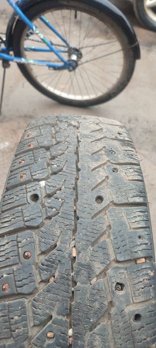 Продаю резину 1шт