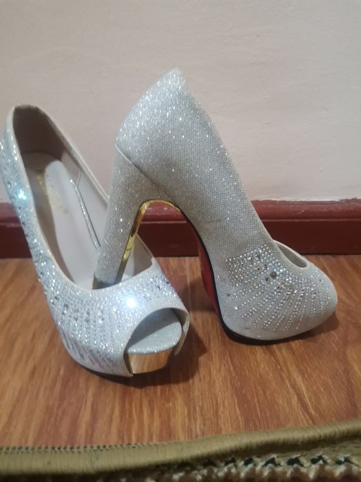 Tufli va basanojka yangi