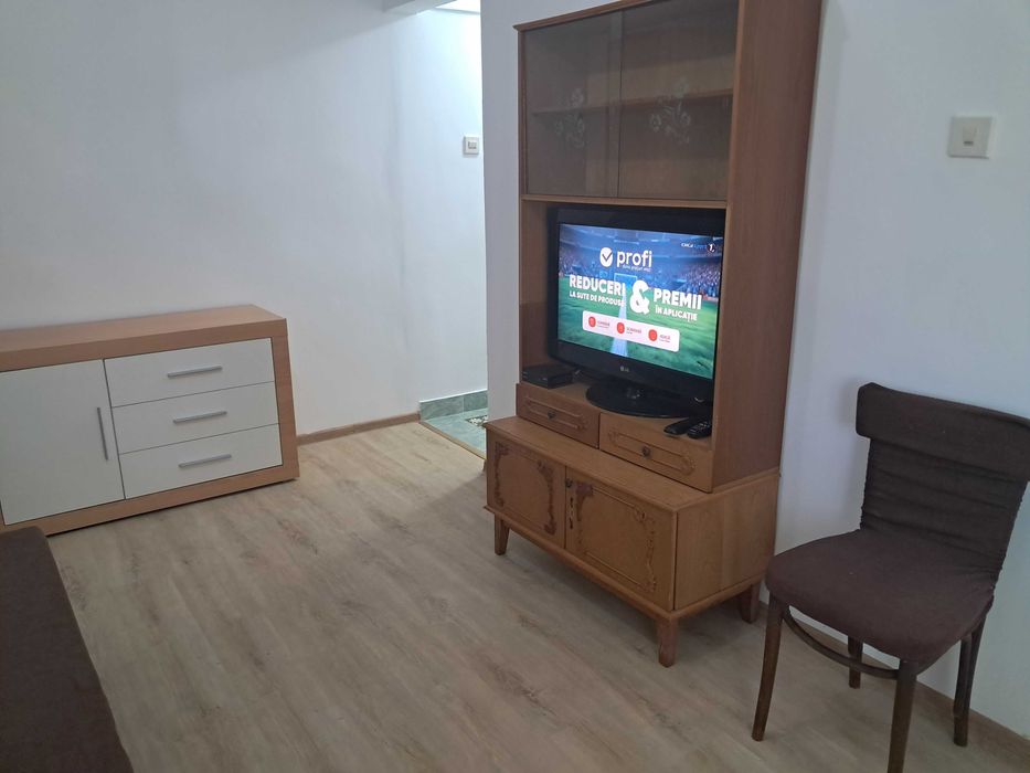 PROPRIETAR - ÎNCHIRIEZ GARSONIERĂ, 22mp, etajul 2, zonă centrală și liniștită — fotografia 3