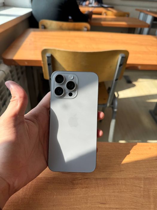 Iphone 15 pro max simkartali sotiladi srochno