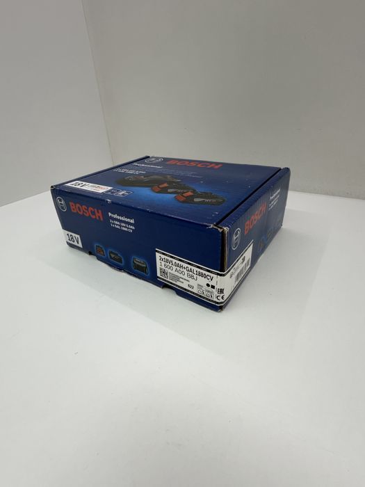 Bosch Professional Starter Set 18V 2x 5.0Ah GAL 1880 CV Nou