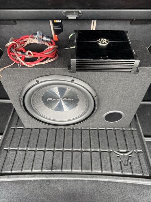 Суббуфер Pioneer TS-A300S4 + усилвател за кола DLS