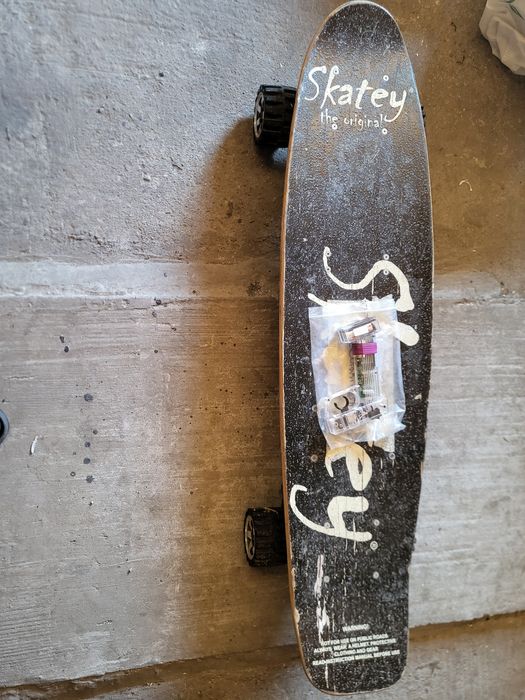 Skateboard adulti electric cu telecomanda si incarcator
