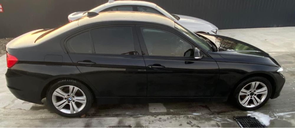 Dezmembrez BMW 320d N47D20C F30 Sport Line,Recaro,NTB