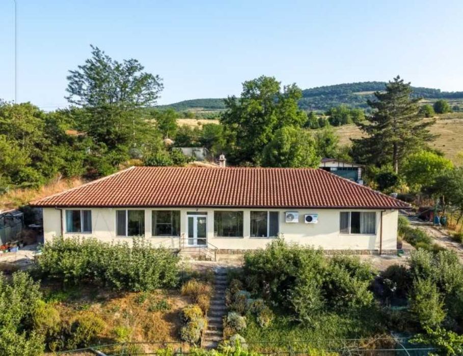 Продава се Къща в с. Тутраканци, Област Варна - 205 кв.м за 537 €/кв.м - Снимка #3