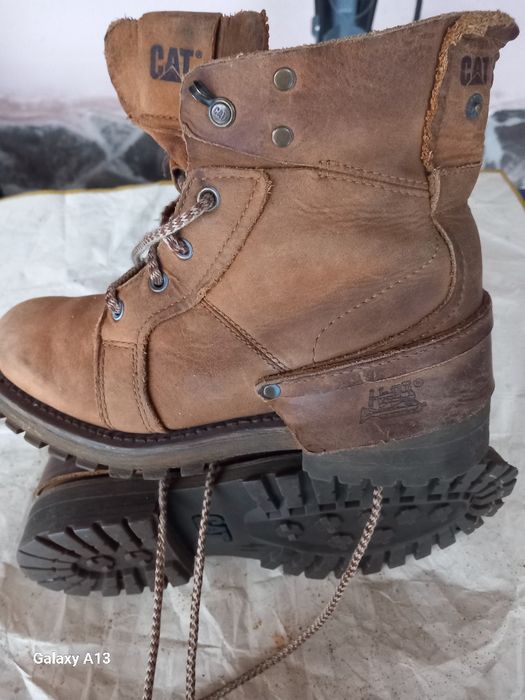 Cizme din piele groasă