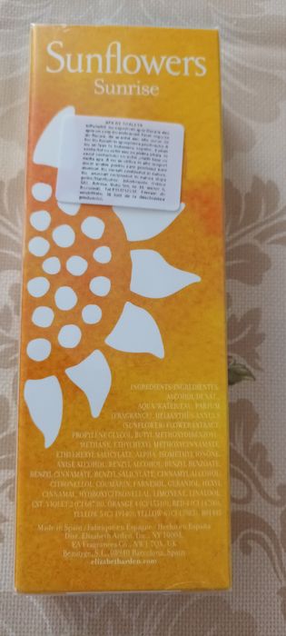 Flori albe si flori galbene