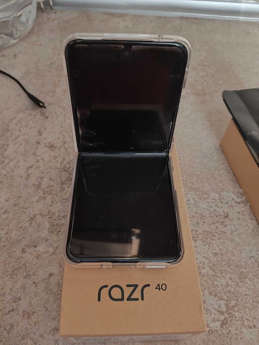Motorola razr 40