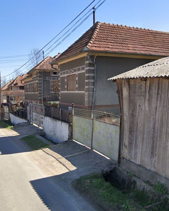 Casă +anexă  de vânzare Suncuius