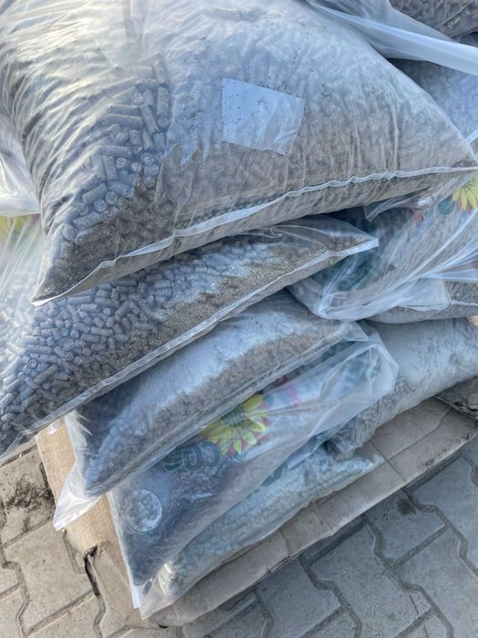 Peleti din floarea soarelui 15 lei sacul