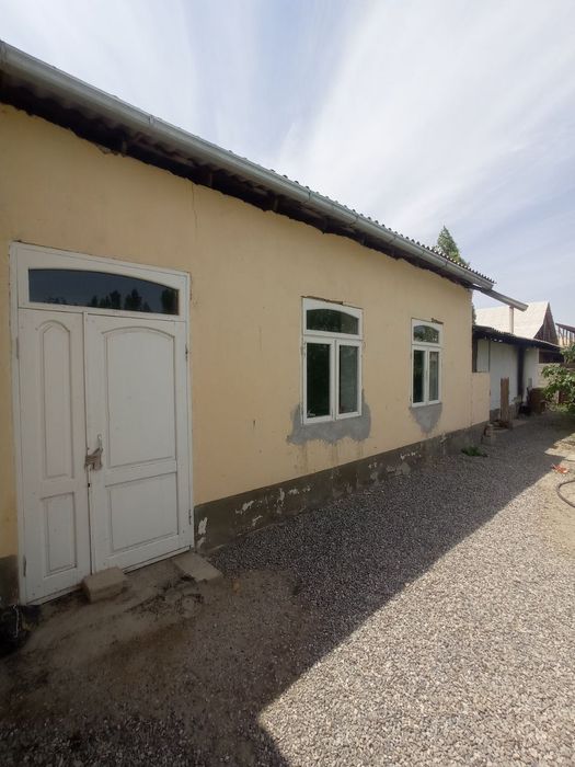 Quvasoy, Qizil askar, Olmabog' ko'chada 16 sotix