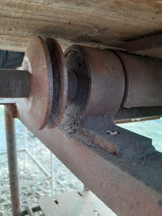 Abric și circular ete bună.