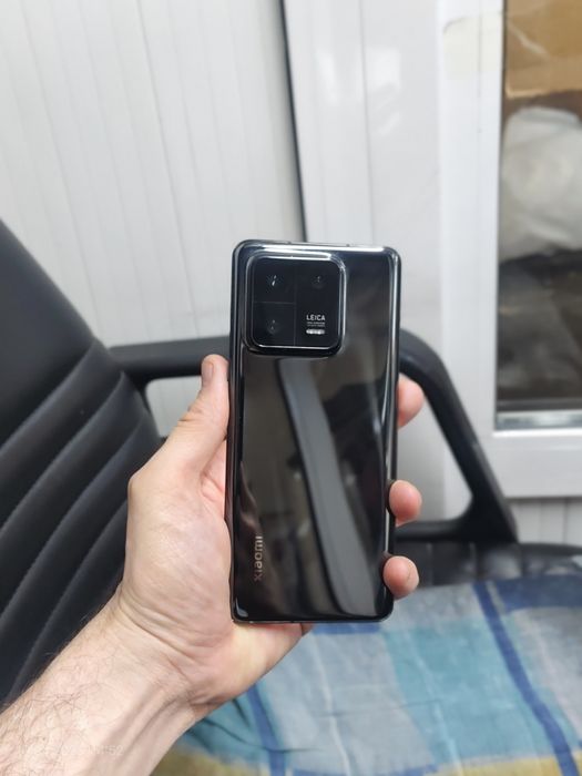 Xiomi 13 pro 12/256 Flagman