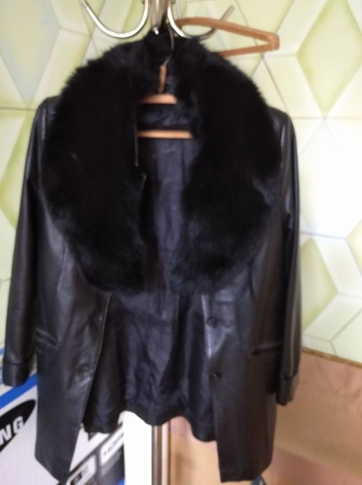 Кожаные куртки женские