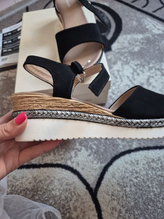 Дамски сандали Clara Barson