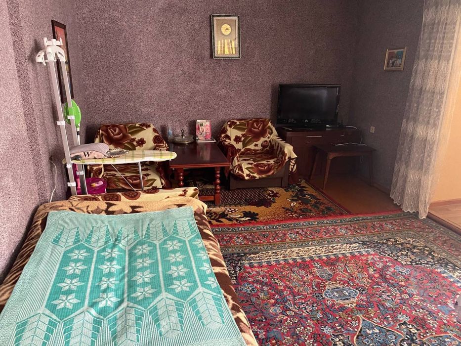 Уй ховли сотилади шахарди центирида