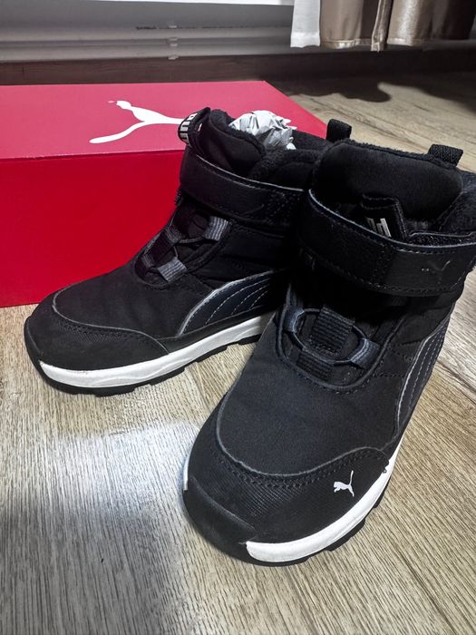 Lot 9 perechi încălțăminte copii – New Balance, Puma, Crocs, BOSS