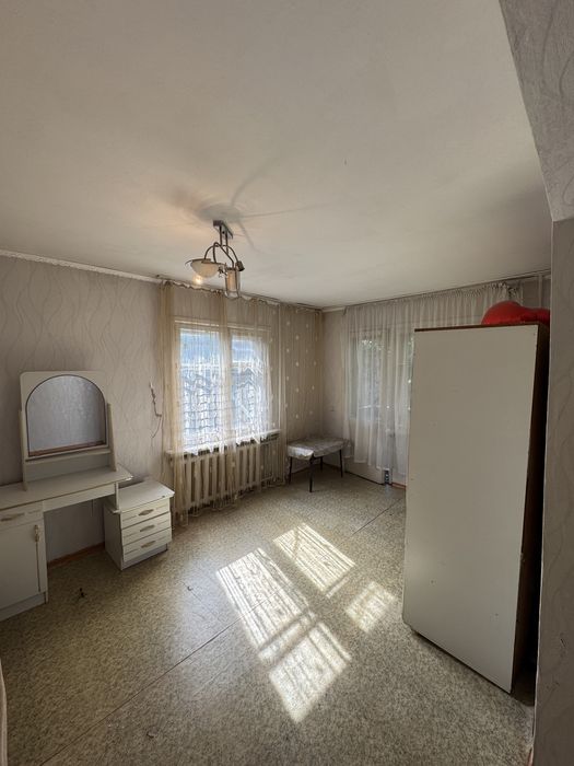 Продам 1-квартиру Назарбаева 46/2